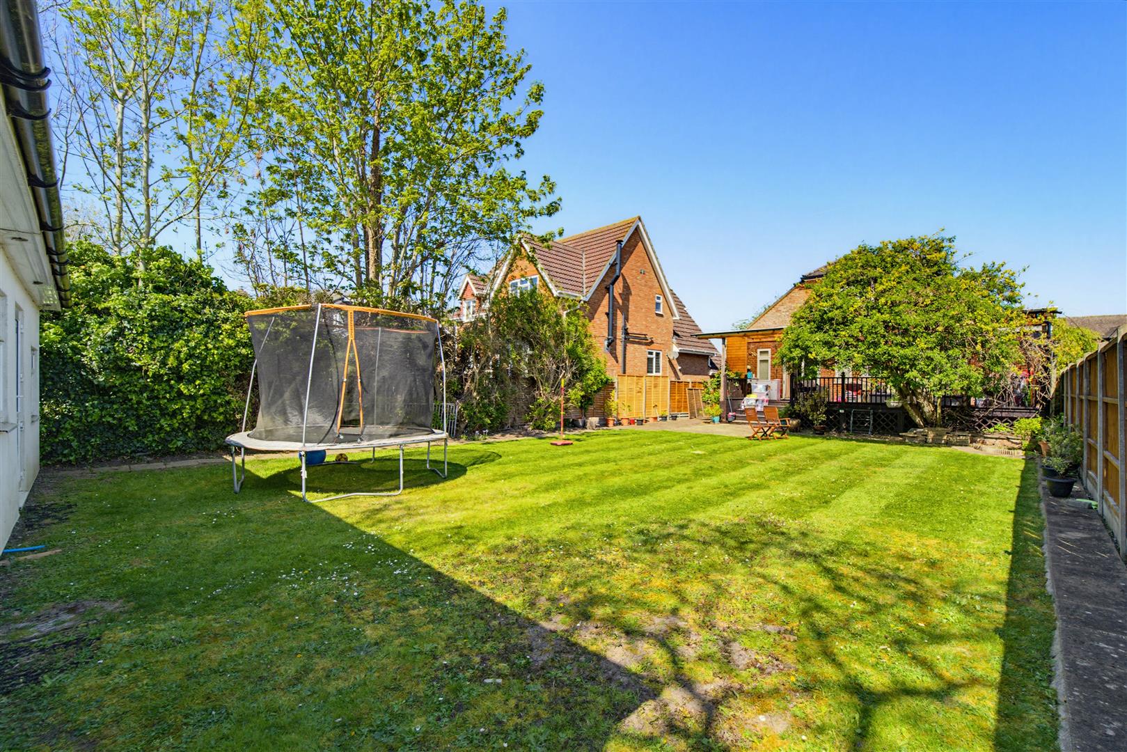 Ferry Avenue, Staines-Upon-Thames